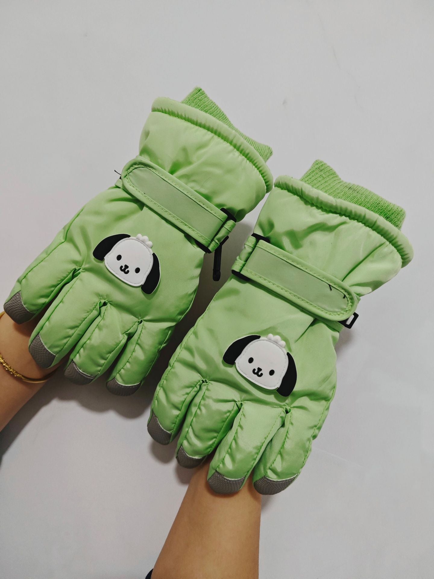 Winter fleece-lined Ski Gloves Cartoon Winter Puppy Thickened Cotton Outdoor Riding Waterproof Wind Warm Cute