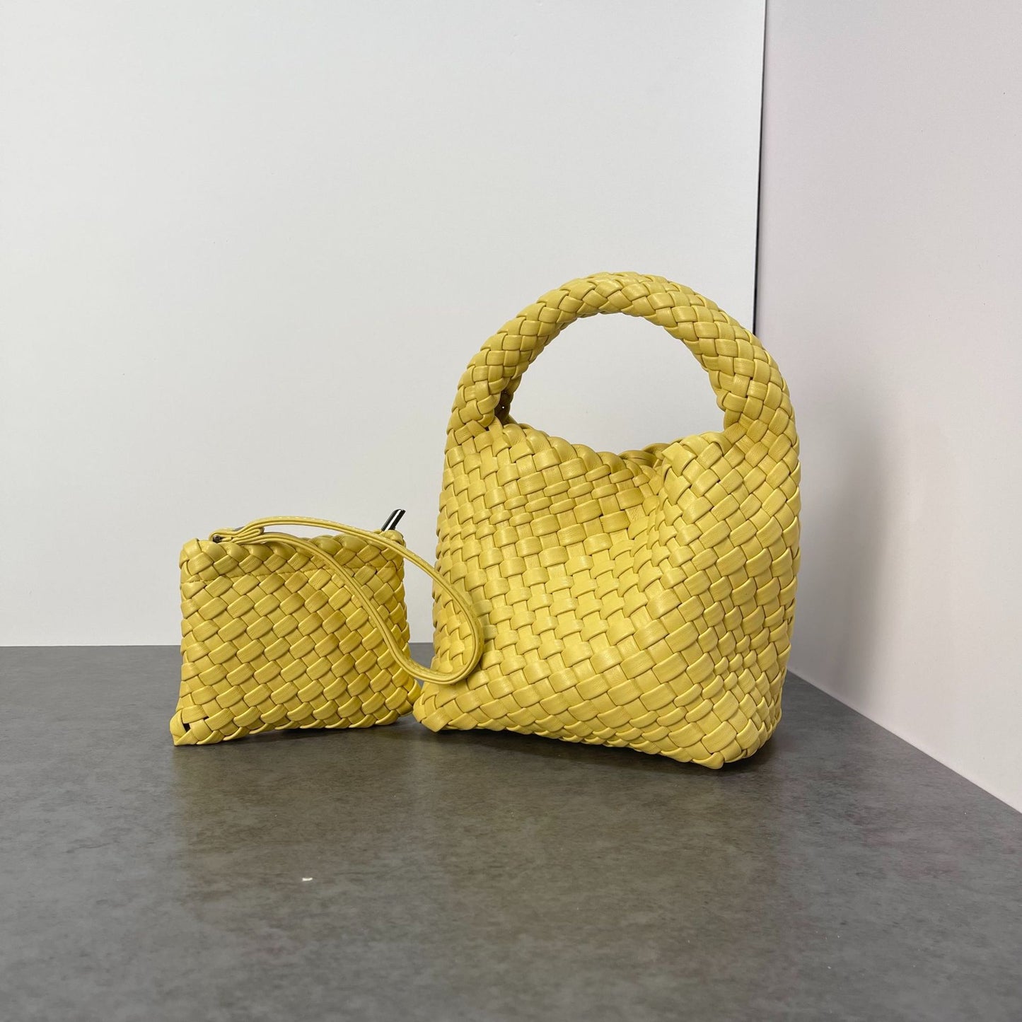 handmade woven bag summer high-end niche design women's bag handbag shoulder bag vegetable basket Ins bag
