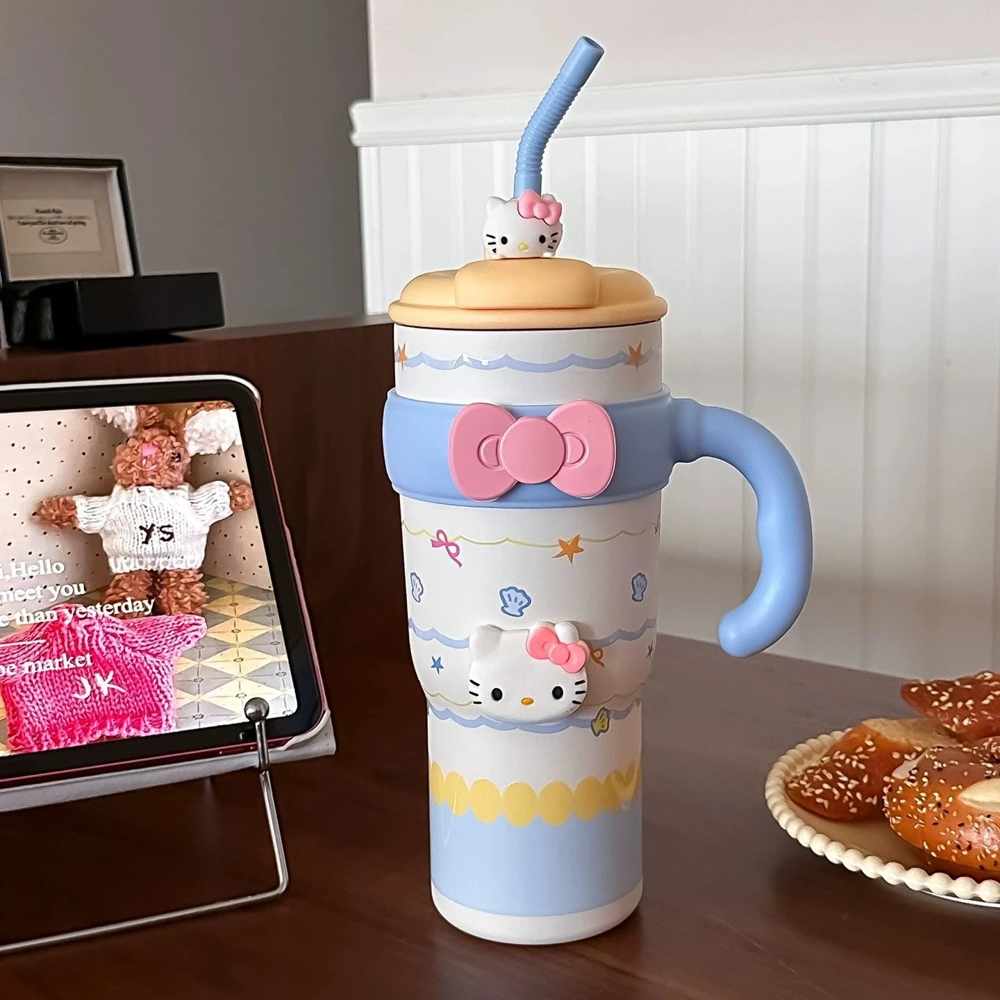 Sanrio Hello Kitty Large Tumbler with Handle, 316 Stainless Steel Straw Cup Insulated, Cute Water Bottle for Women Girls