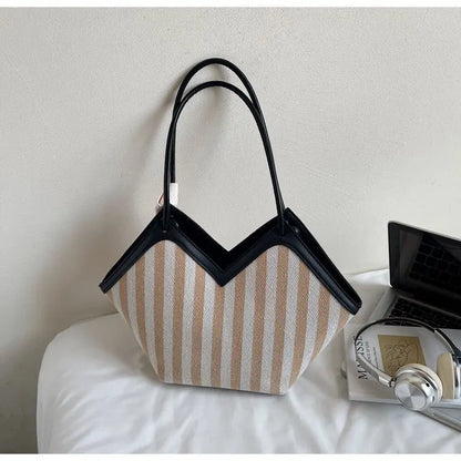 Large Capacity Diaper Bag For Women High-End Minimalist Leather Backpack Stylish Casual Unique Design Commuter