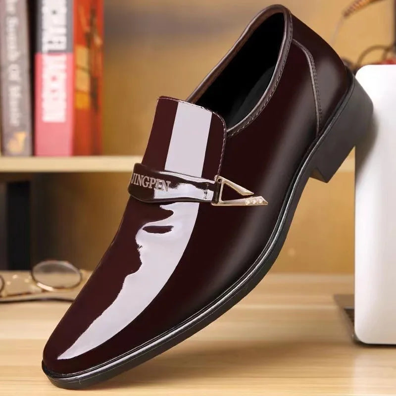 2026 Leather Shoes for Men Patent Leather Mens Casual Oxford Shoes Moccasin Glitter Male Footwear Designer Business Casual Shoes