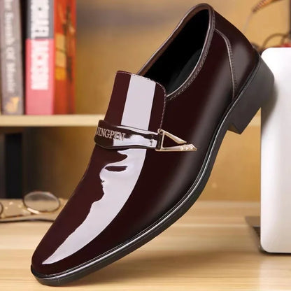 2026 Leather Shoes for Men Patent Leather Mens Casual Oxford Shoes Moccasin Glitter Male Footwear Designer Business Casual Shoes