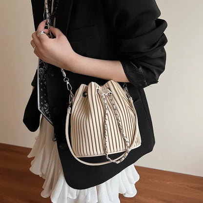 Black Bag For Women Fashion Pleated Strape Design Shoulder Bag Trend Drawstring Bucket Crossbody
