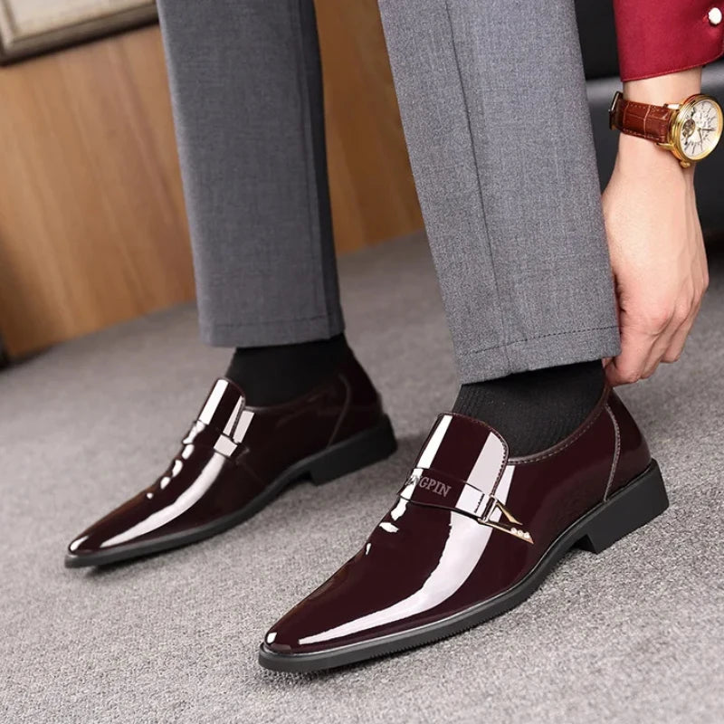 2026 Leather Shoes for Men Patent Leather Mens Casual Oxford Shoes Moccasin Glitter Male Footwear Designer Business Casual Shoes