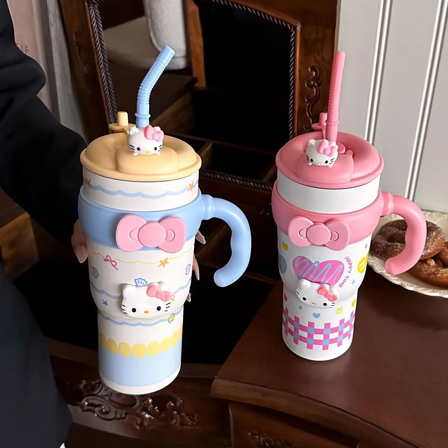 Sanrio Hello Kitty Large Tumbler with Handle, 316 Stainless Steel Straw Cup Insulated, Cute Water Bottle for Women Girls