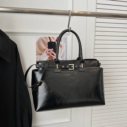 Popular Handbags For Women By Famous Designer, High-Quality Leather With Chic Details, Timeless Piece For Any Outfit