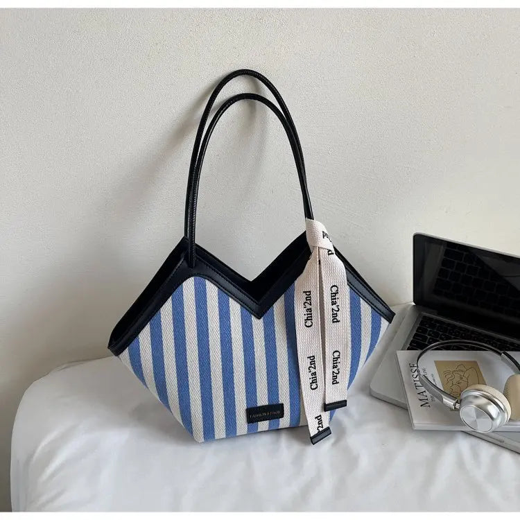 Large Capacity Diaper Bag For Women High-End Minimalist Leather Backpack Stylish Casual Unique Design Commuter