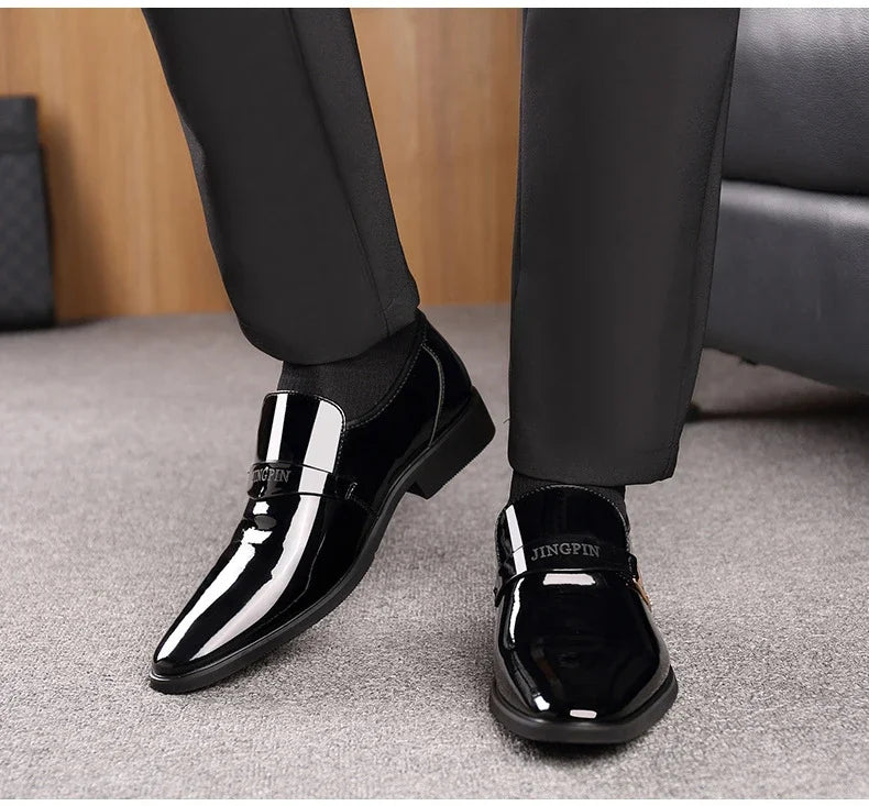 2026 Leather Shoes for Men Patent Leather Mens Casual Oxford Shoes Moccasin Glitter Male Footwear Designer Business Casual Shoes