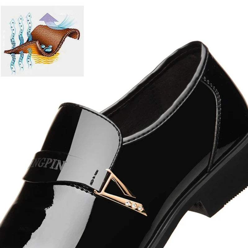 2026 Leather Shoes for Men Patent Leather Mens Casual Oxford Shoes Moccasin Glitter Male Footwear Designer Business Casual Shoes