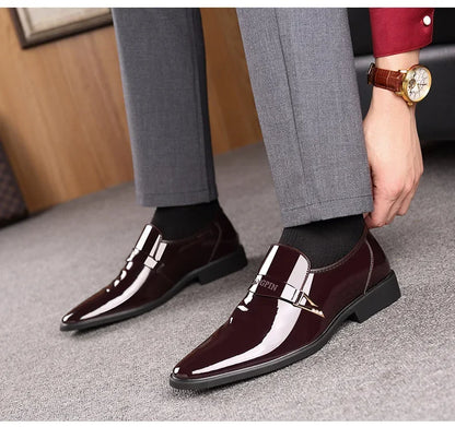 2026 Leather Shoes for Men Patent Leather Mens Casual Oxford Shoes Moccasin Glitter Male Footwear Designer Business Casual Shoes