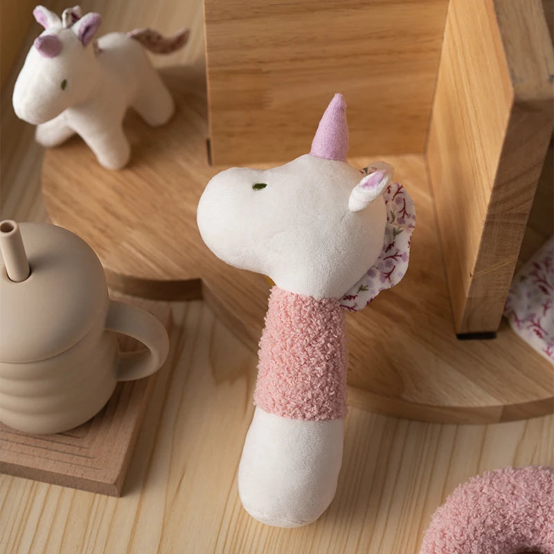 Soft Baby Rattle Toys Cartoon Animal Hand Rattles for Toddlers Boys Girls Hand Bell Toy Early Educational Newborn Infant Gifts