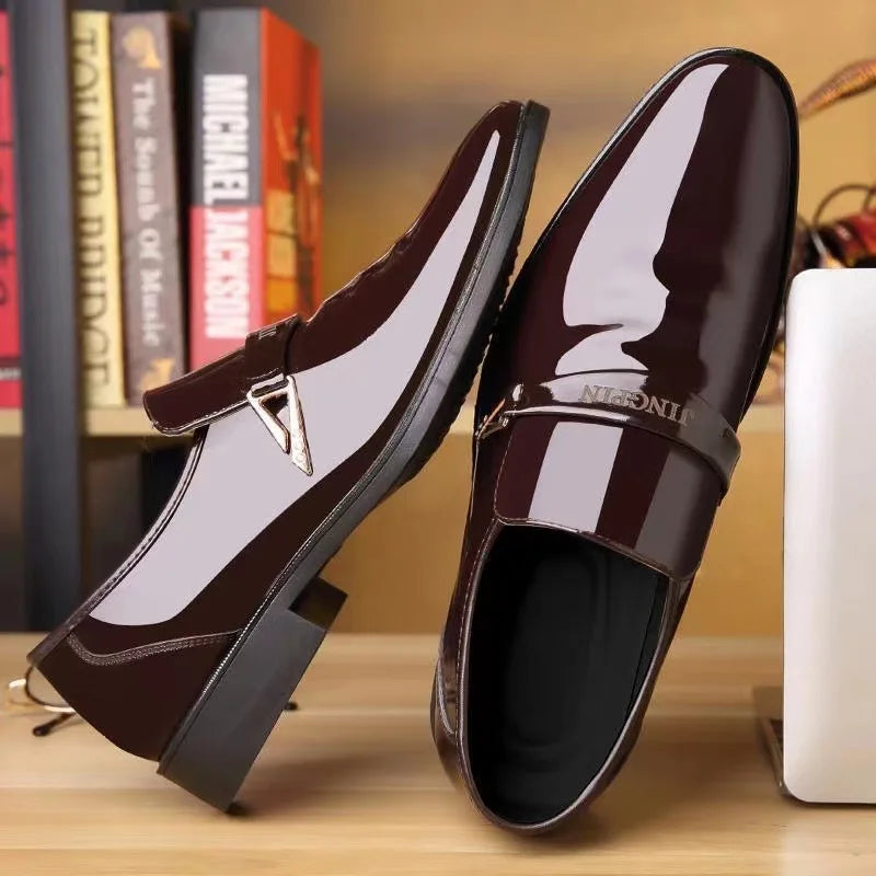2026 Leather Shoes for Men Patent Leather Mens Casual Oxford Shoes Moccasin Glitter Male Footwear Designer Business Casual Shoes