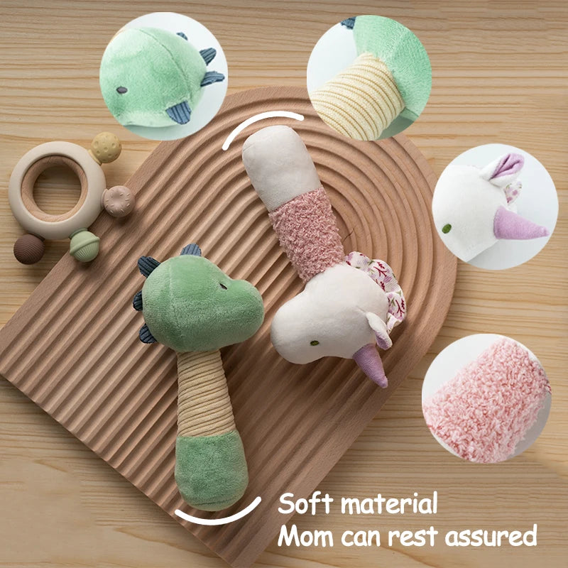 Soft Baby Rattle Toys Cartoon Animal Hand Rattles for Toddlers Boys Girls Hand Bell Toy Early Educational Newborn Infant Gifts