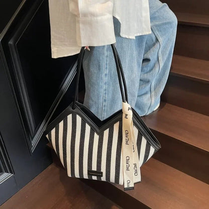 Large Capacity Diaper Bag For Women High-End Minimalist Leather Backpack Stylish Casual Unique Design Commuter