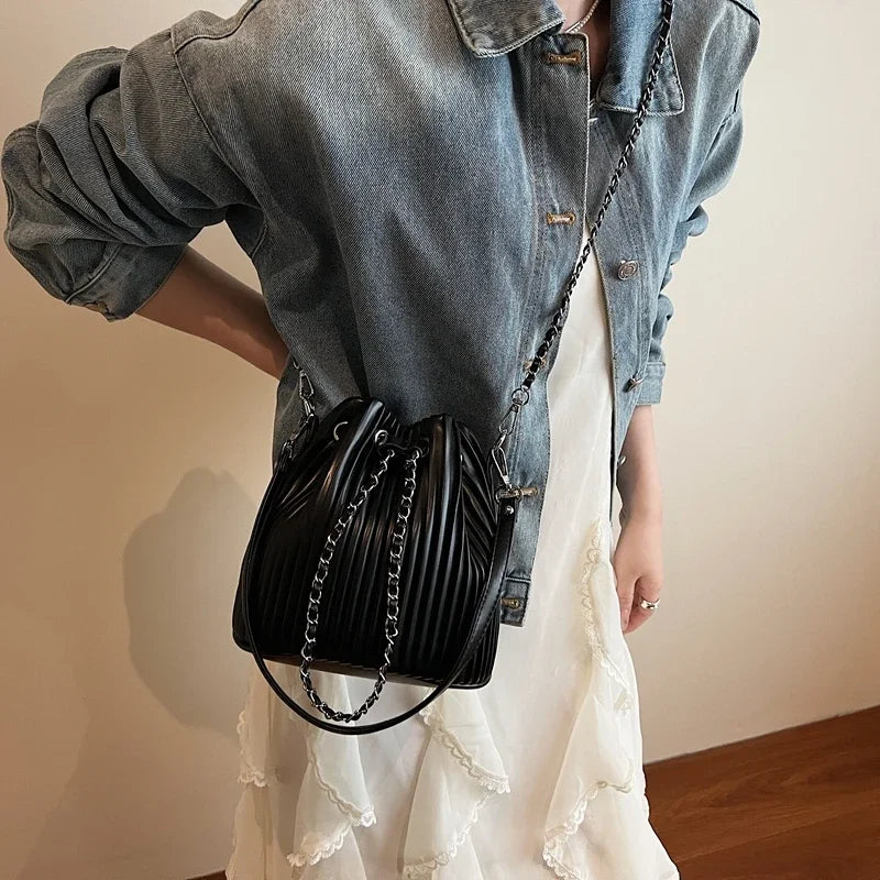 Black Bag For Women Fashion Pleated Strape Design Shoulder Bag Trend Drawstring Bucket Crossbody