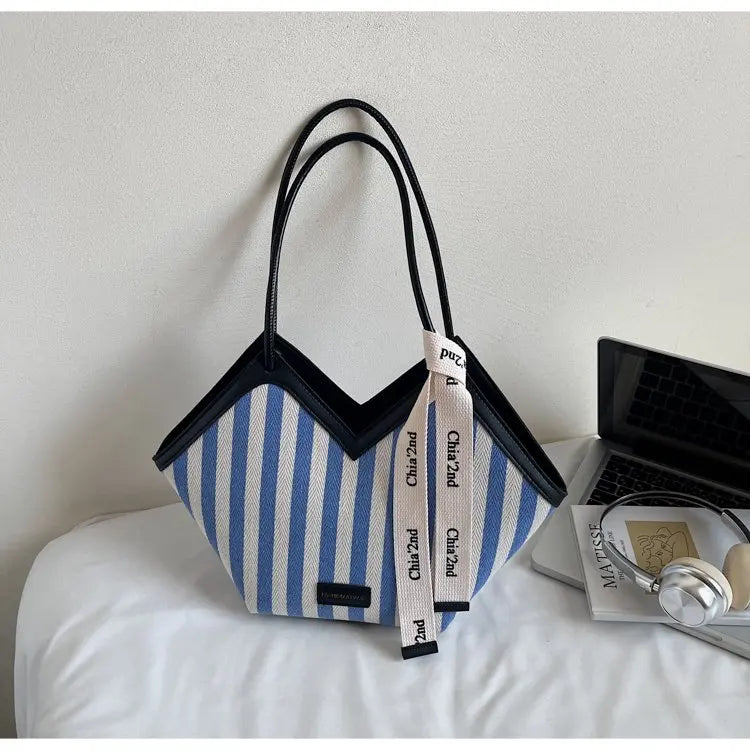 Large Capacity Diaper Bag For Women High-End Minimalist Leather Backpack Stylish Casual Unique Design Commuter