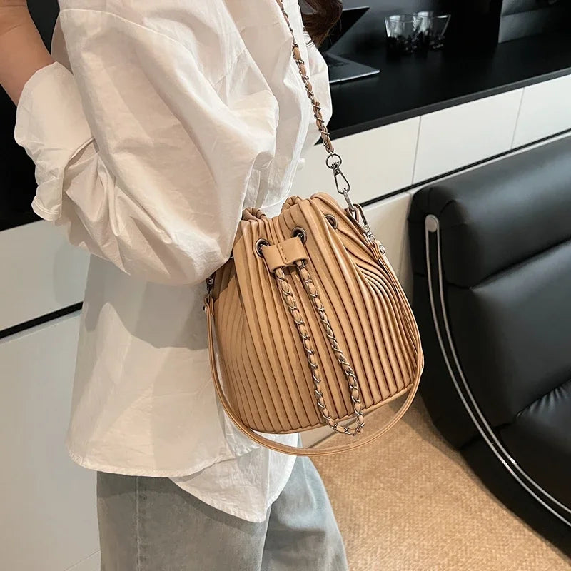 Black Bag For Women Fashion Pleated Strape Design Shoulder Bag Trend Drawstring Bucket Crossbody