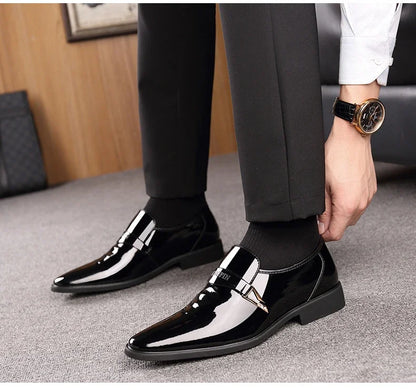 2026 Leather Shoes for Men Patent Leather Mens Casual Oxford Shoes Moccasin Glitter Male Footwear Designer Business Casual Shoes