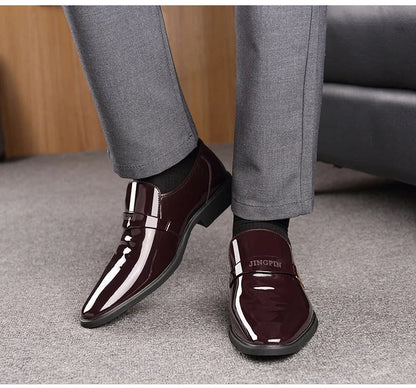 2026 Leather Shoes for Men Patent Leather Mens Casual Oxford Shoes Moccasin Glitter Male Footwear Designer Business Casual Shoes