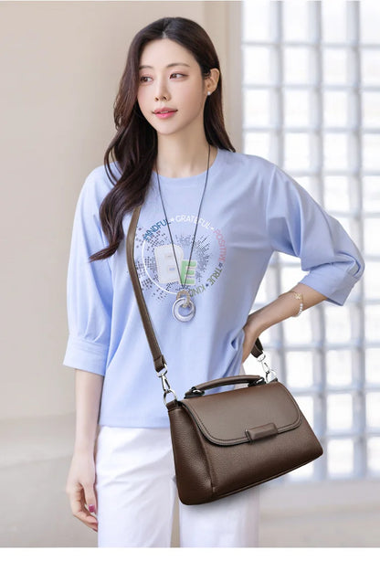 New Women's Bags, High-End Niche Crossbody Bags for Autumn and Winter, Fashionable Water-Repellent Handbags, Simple and Versatile Casual Bags, Work and Commuting Bags, Shopping Bags