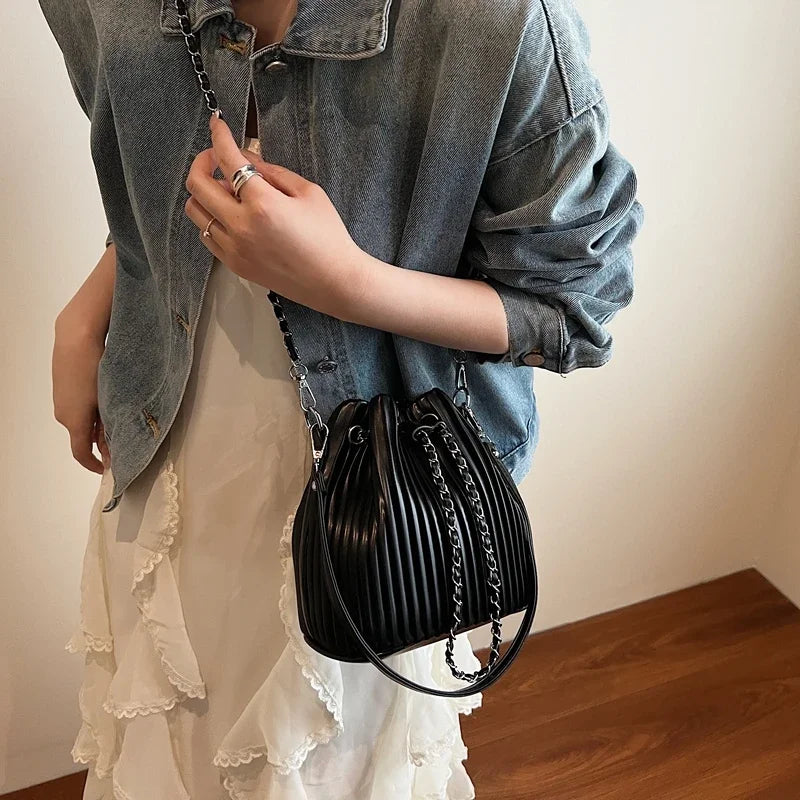 Black Bag For Women Fashion Pleated Strape Design Shoulder Bag Trend Drawstring Bucket Crossbody